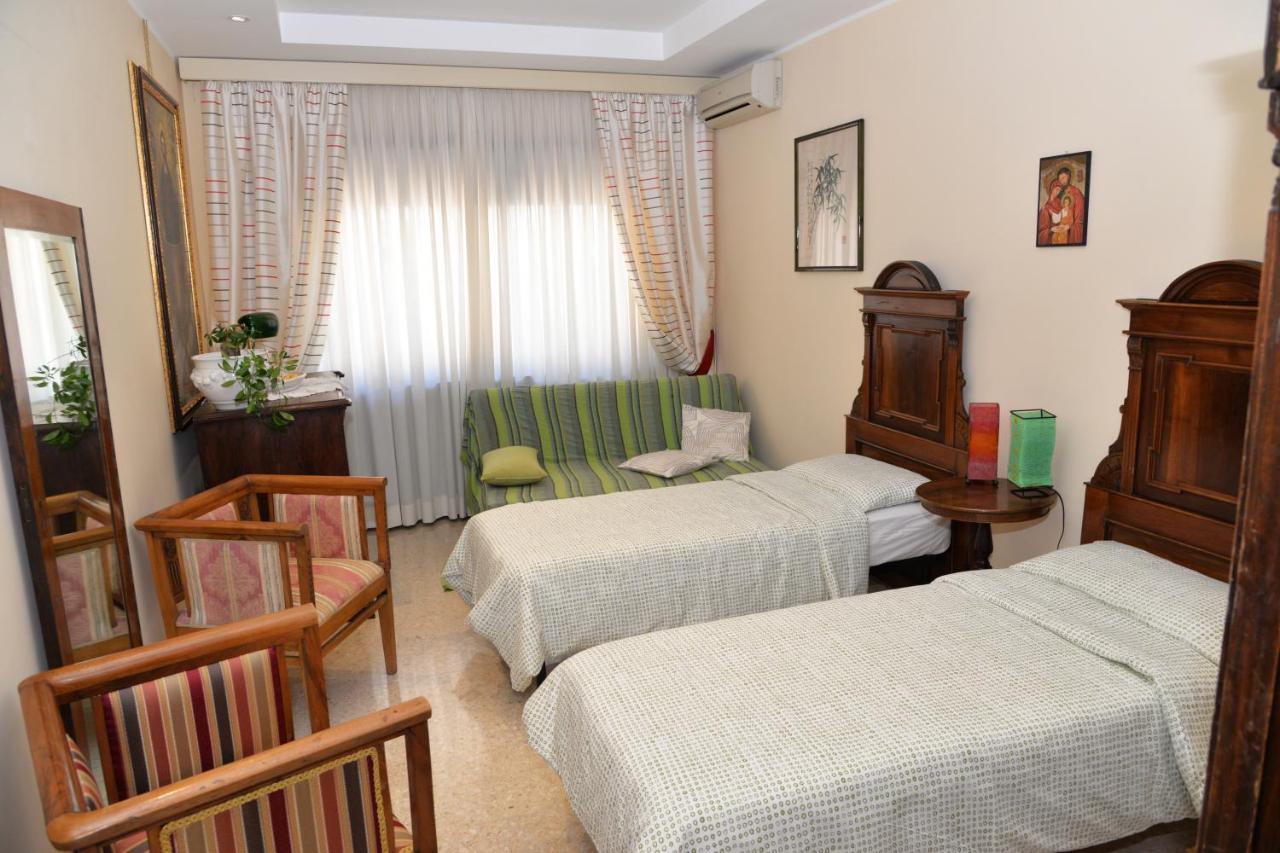 Вілла Friendly House Рим Екстер'єр фото